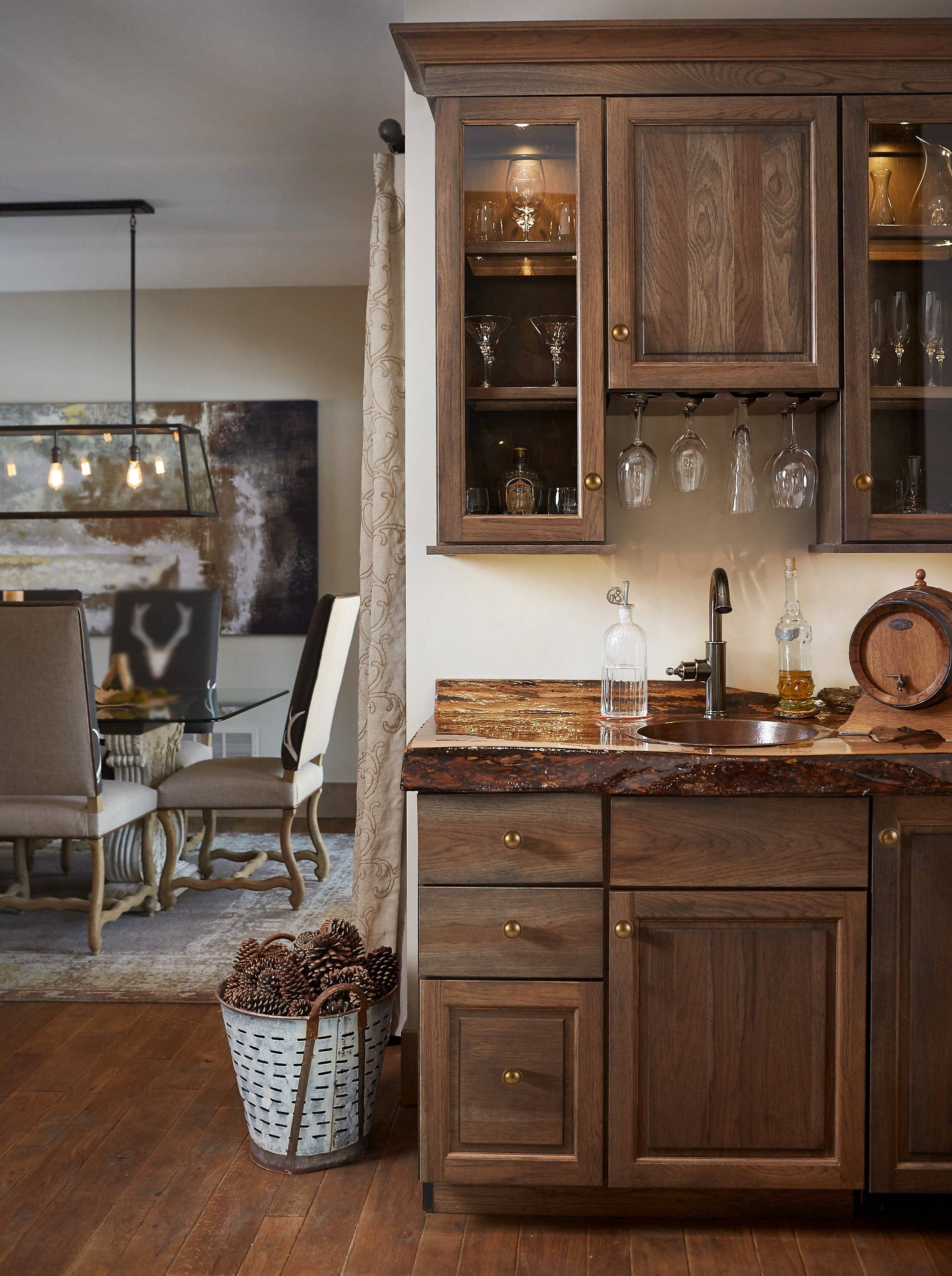 Distinctive Stylish Zinc Alloy Cabinet Handles Featuring Textured Ribbed Ends