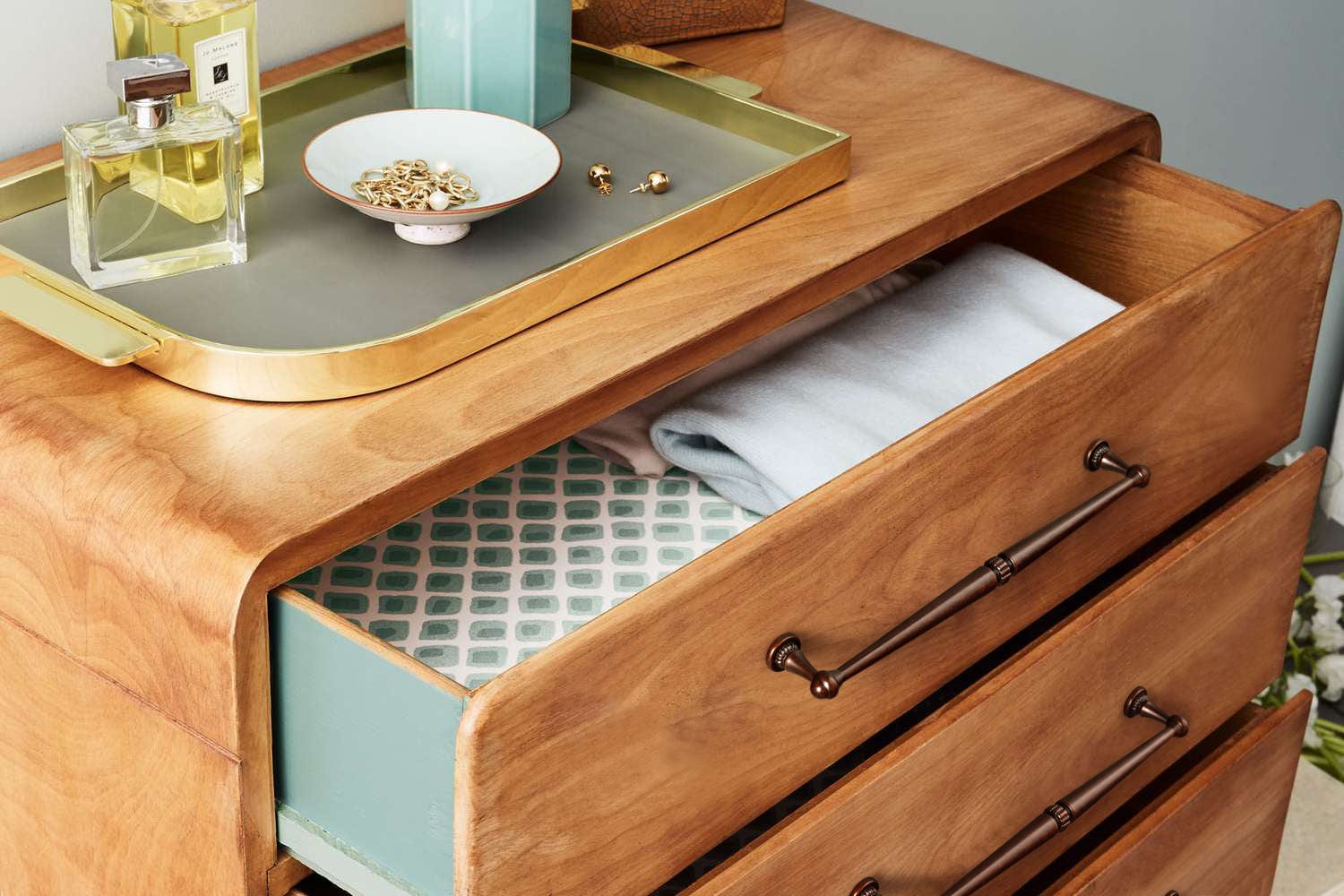 Solid Ancient Vintage Retro Bar Pull for Cupboard Dresser Bathroom