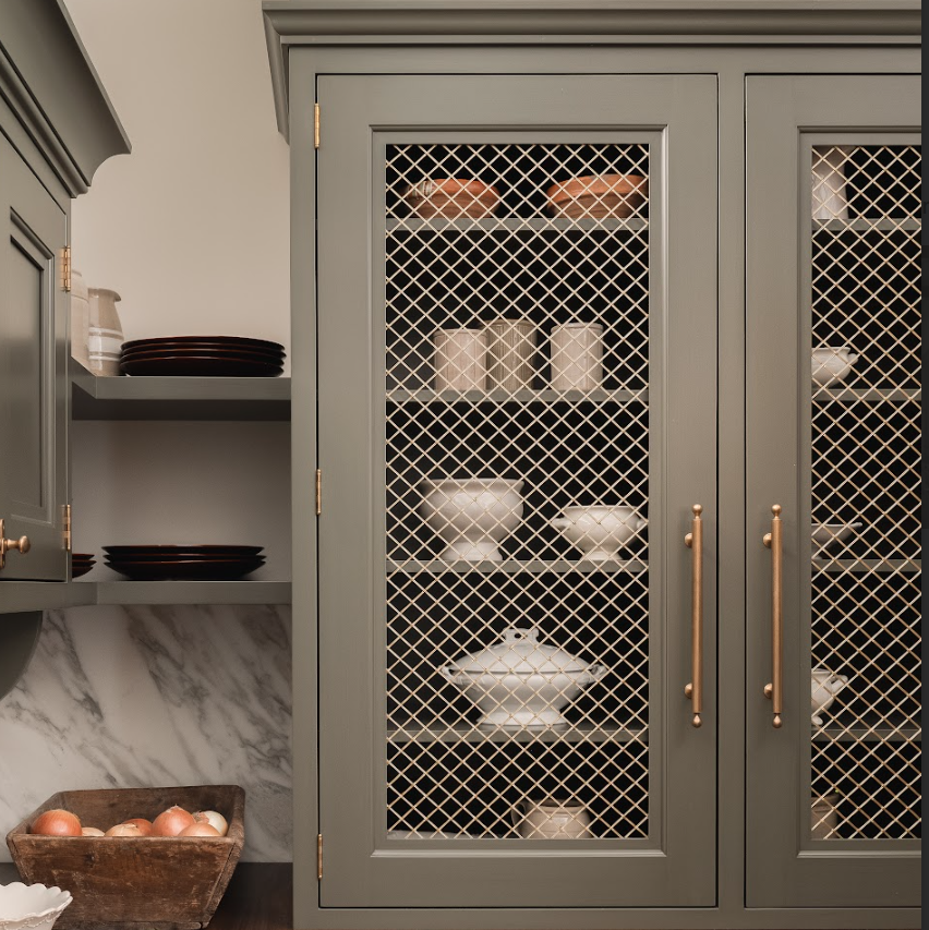 Diamond-patterned Kitchen Cabinet with Mesh Doors