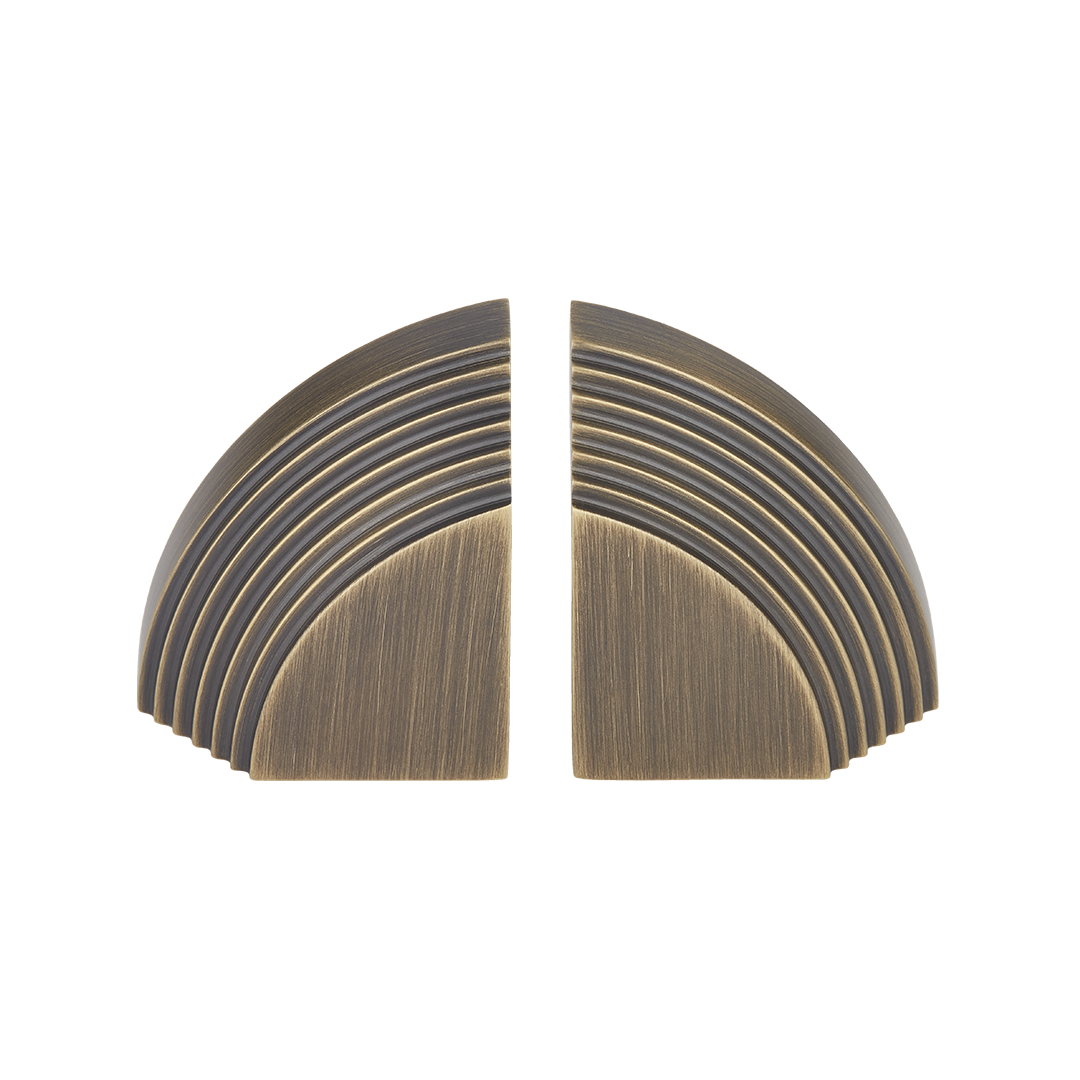 Curved-ridged Metal Cabinet/Drawer Pull Handle